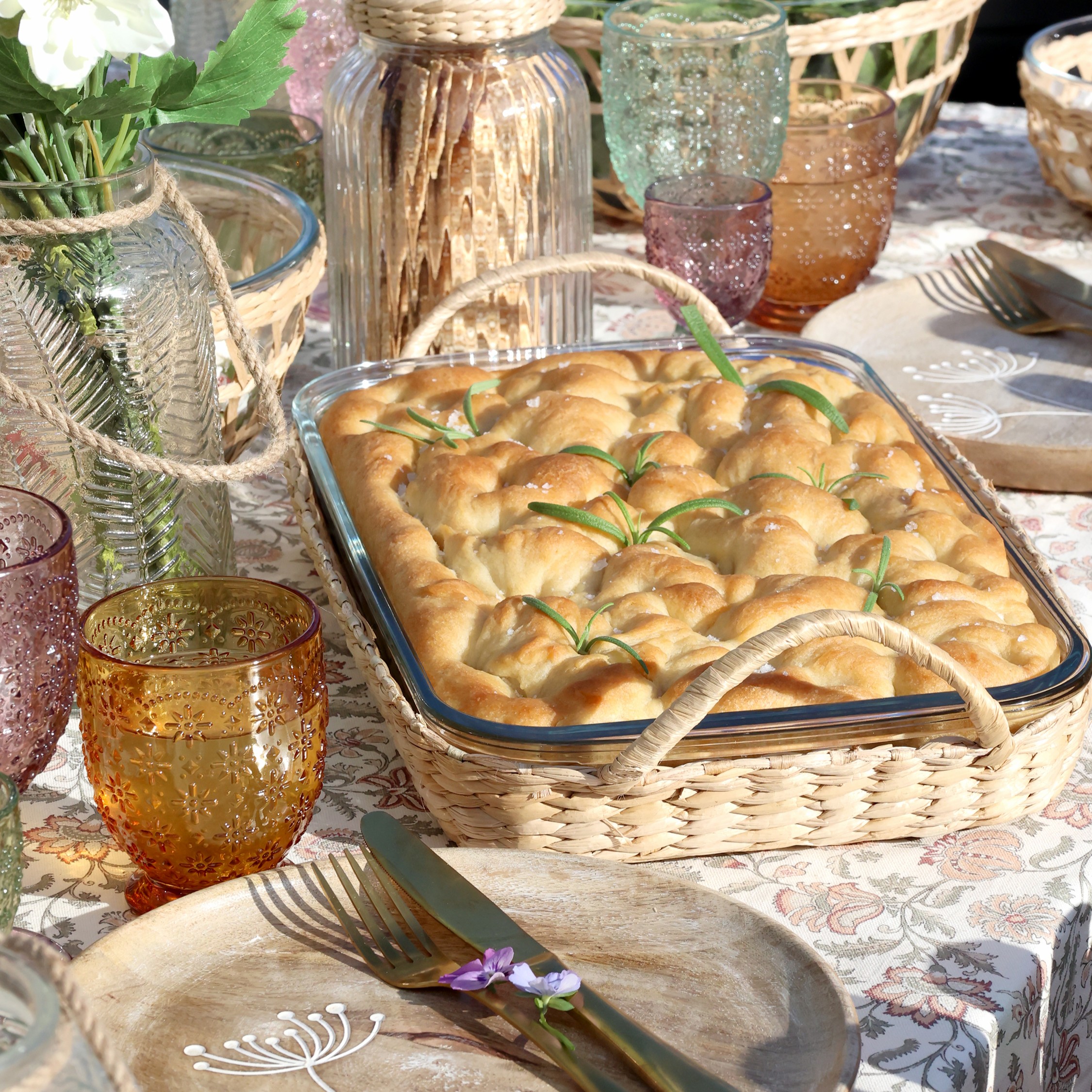 Auflaufform / Servierplatte mit Flechtkorb 39,5 cm