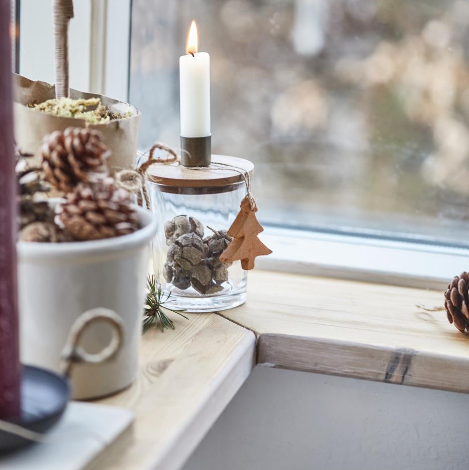 Kerzenhalter für Stabkerzen mit Holzdeckel Kerzenhalter für Stabkerzen mit Holzdeckel