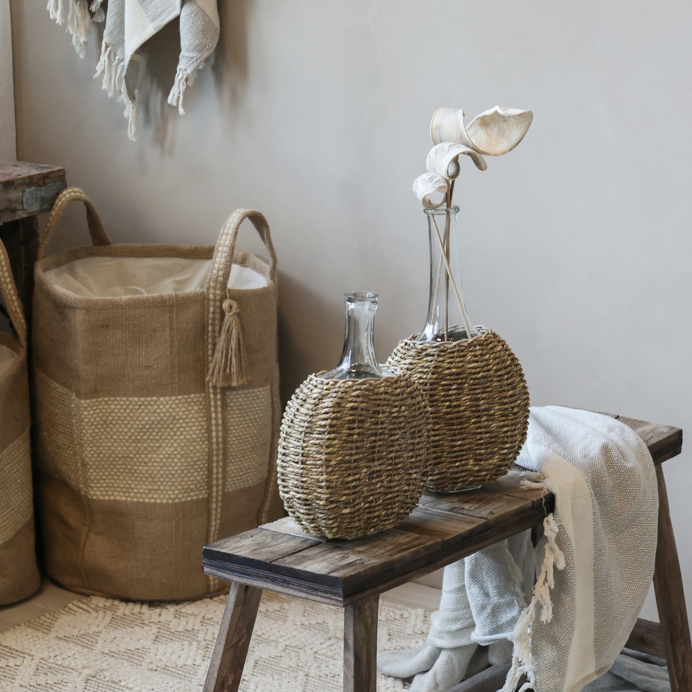 Flasche mit geflochtenem Boden, 35 cm