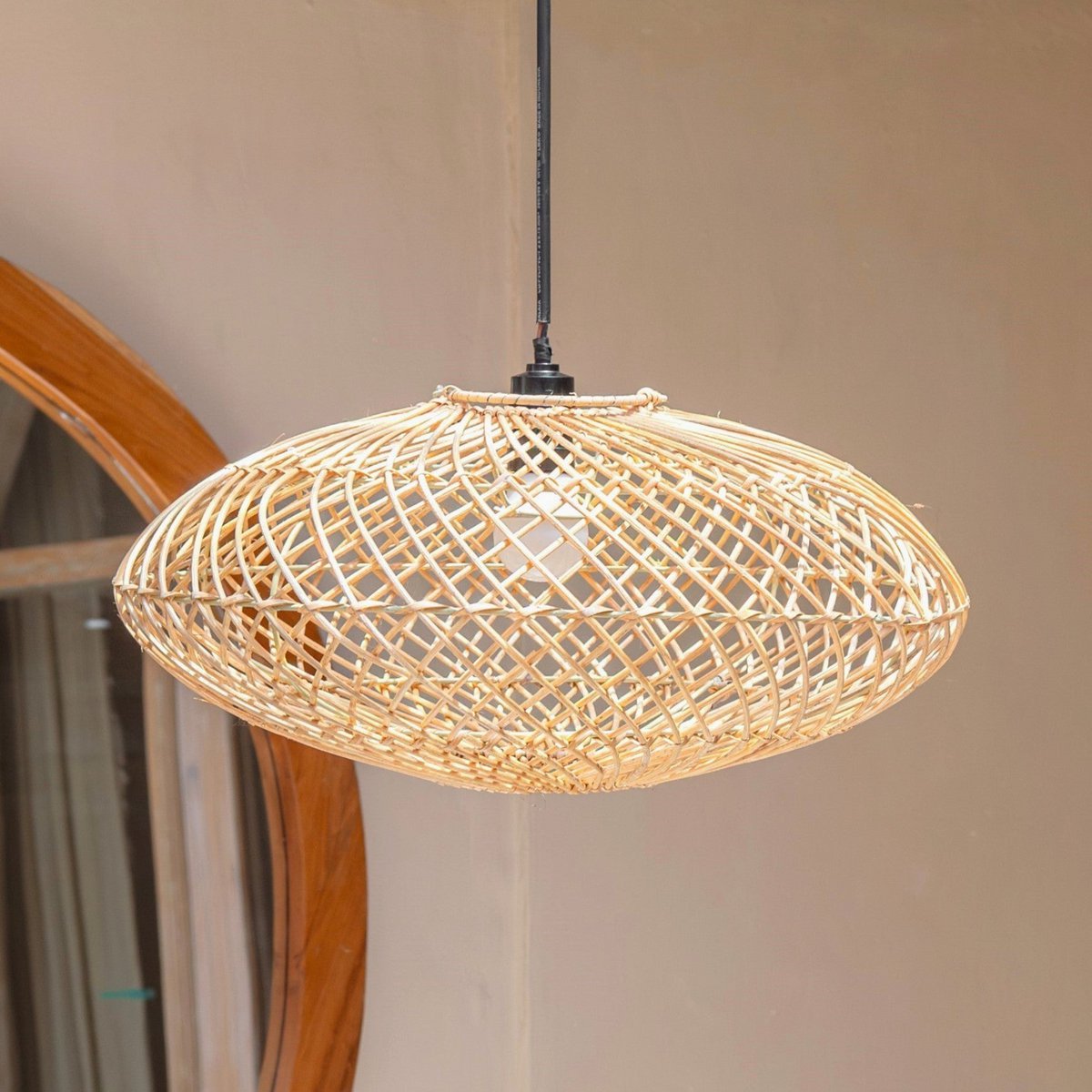 Rattan-Lampe, natürlicher Lampenschirm, ARANA