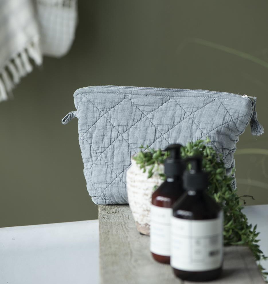 Kosmetiktasche wattiert, staubig blau Kosmetiktasche wattiert, staubig blau