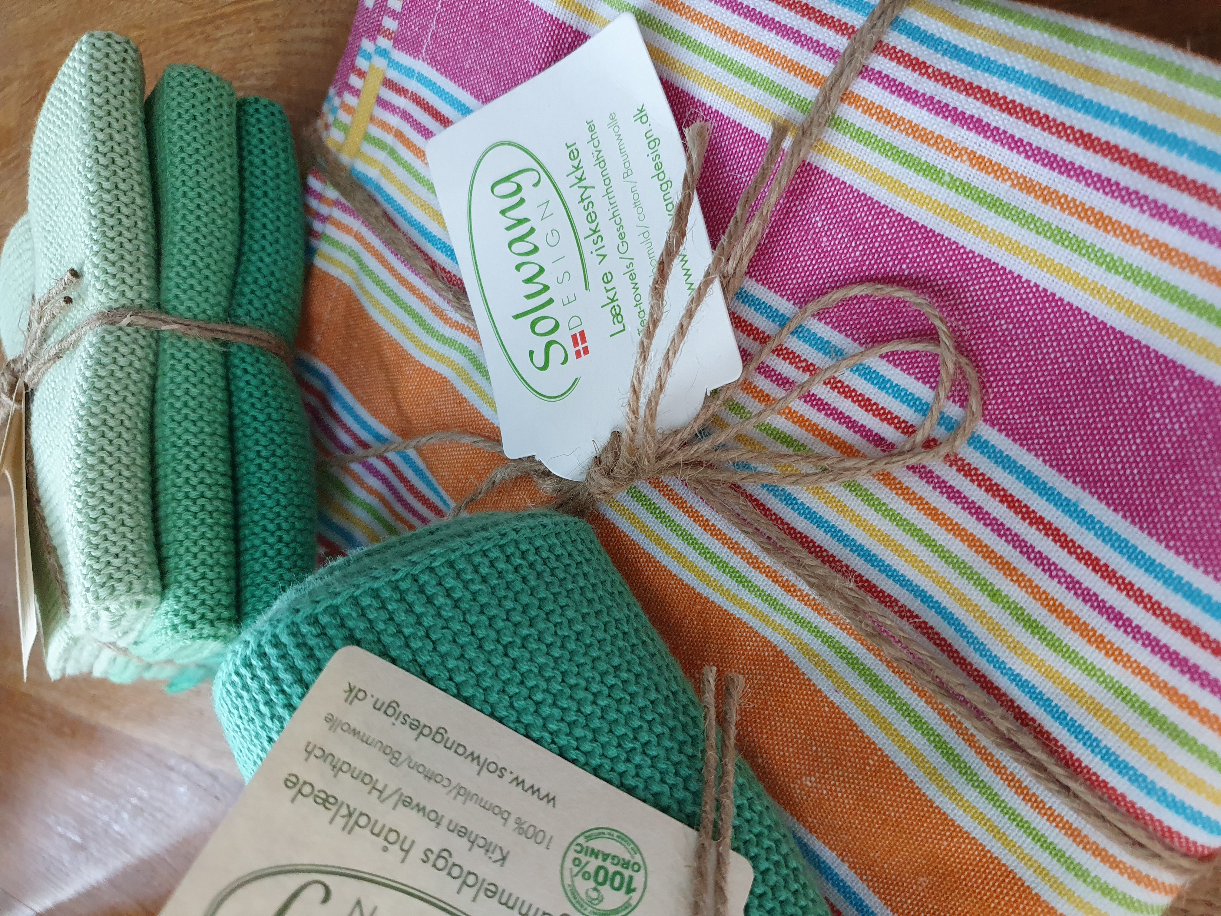 dunkles-sommergr-un Solwang Handtuch gestrickt dunkles Sommergrün H133