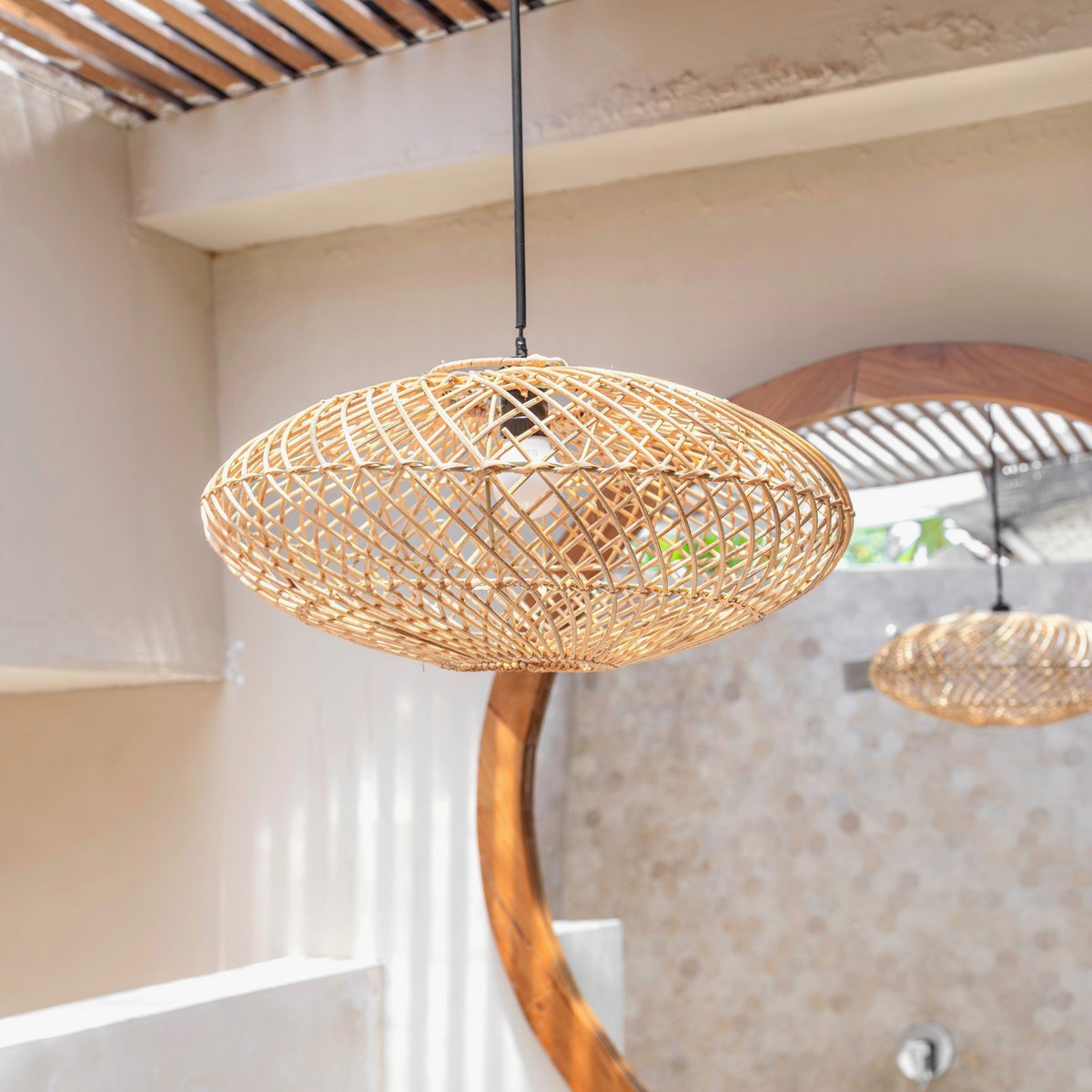 Rattan-Lampe, natürlicher Lampenschirm, ARANA