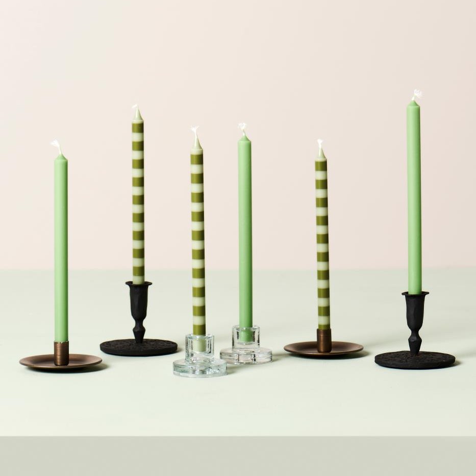 5 dünne hohe Kerzen gestreift olivengrün/hellgrün Ø:1 3 H:20 5 dünne hohe Kerzen gestreift olivengrün/hellgrün Ø:1 3 H:20