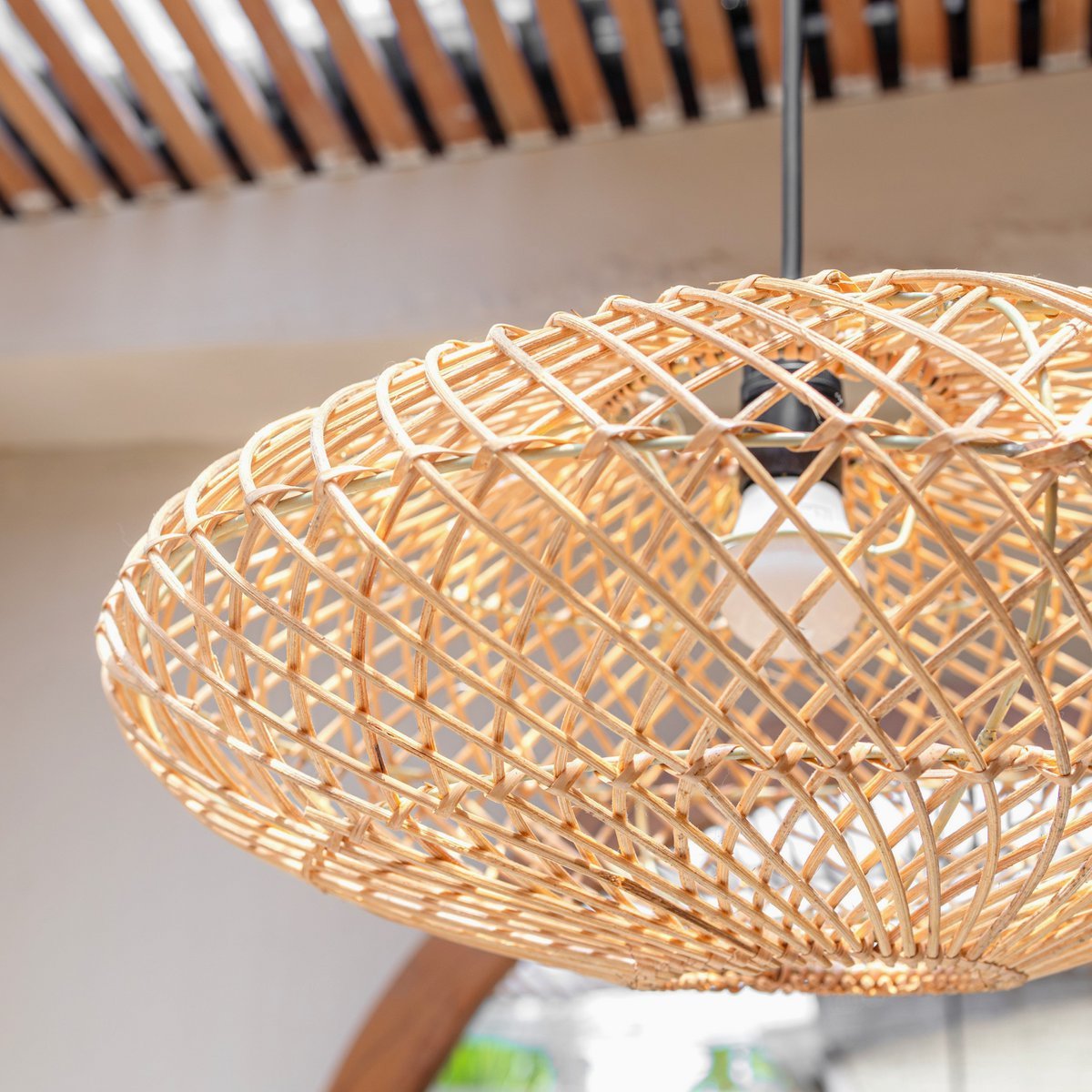 Rattan-Lampe, natürlicher Lampenschirm, ARANA