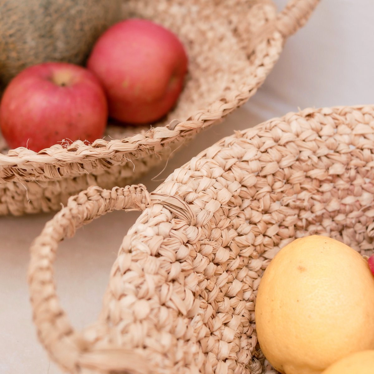 Gewebte Bastschale | Obstschale aus leichten Naturfasern | Brotkorb RAGA (2 Größen) Größe: S