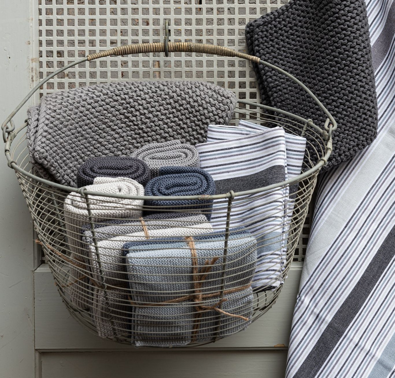 Solwang Handtuch gestrickt schwarz H99 Solwang Handtuch gestrickt schwarz H99