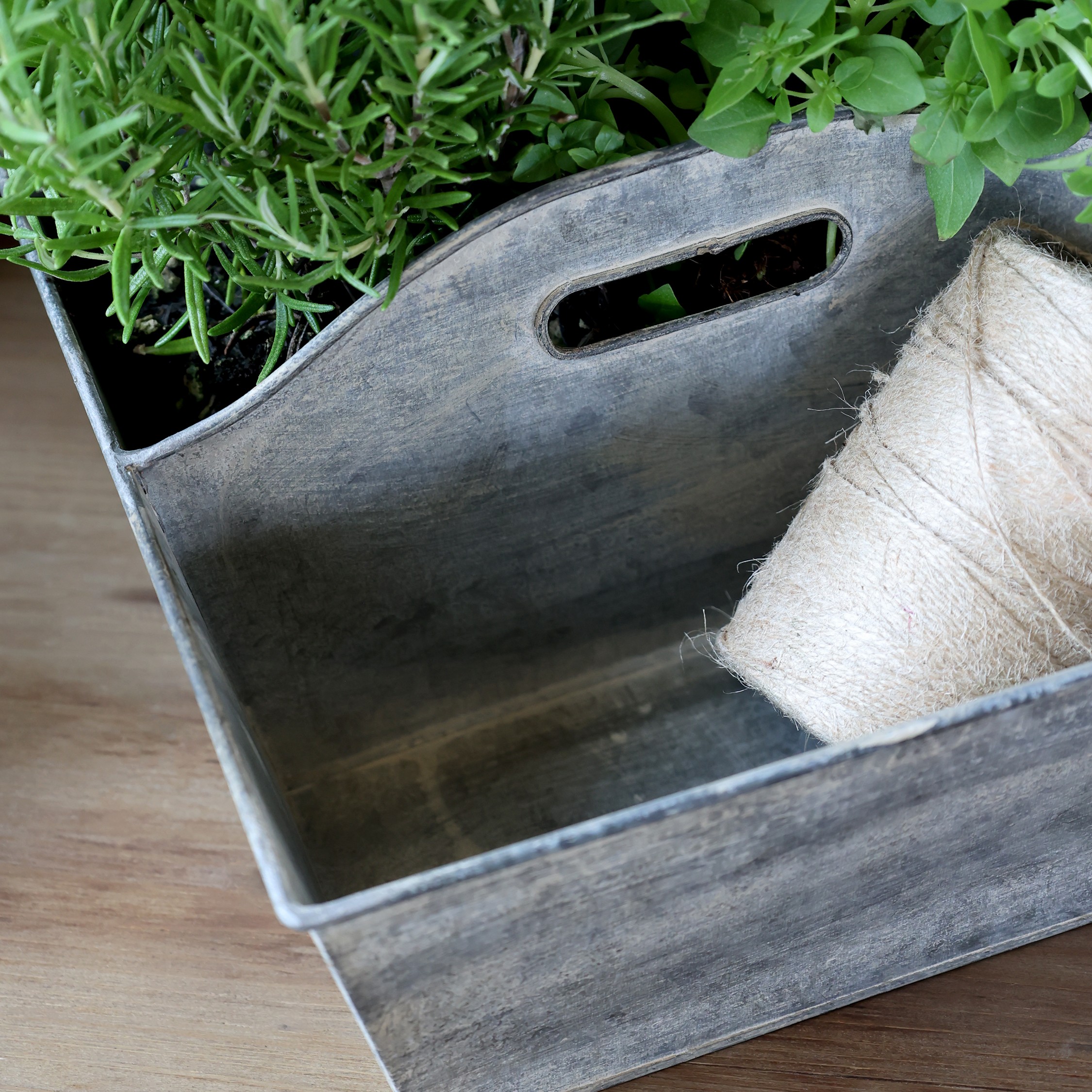 Kasten mit Henkel und 2 Fächern, antique Zink