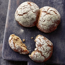 Krume_und_Kruste_Cover_3D_XX Krume und Kruste – Brot backen in Perfektion, Lutz Geißler