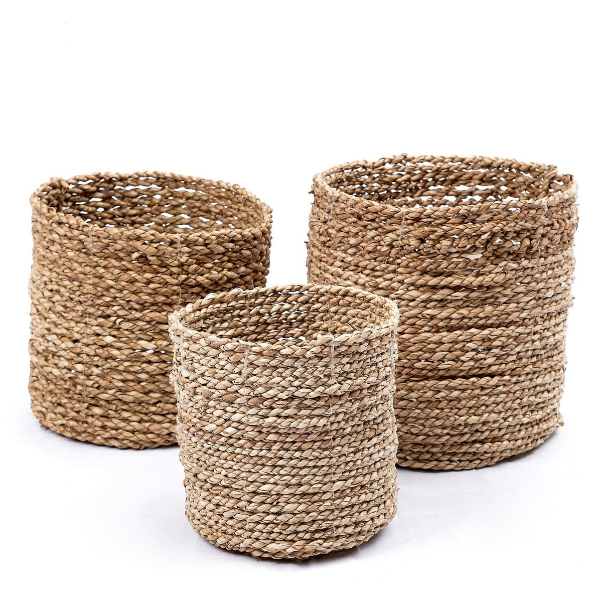 Kleiner Korb aus Seegras BHINNEKA | Pflanzenkorb | Geflochtener Boho-Korb | Pflanzer | Dekorativer Korb | Kleiner Aufbewahrungskorb | Runder Blumenkorb Größe: M Kleiner Korb aus Seegras BHINNEKA | Pflanzenkorb | Geflochtener Boho-Korb | Pflanzer | Dekorativer Korb | Kleiner Aufbewahrungskorb | Runder Blumenkorb Größe: M