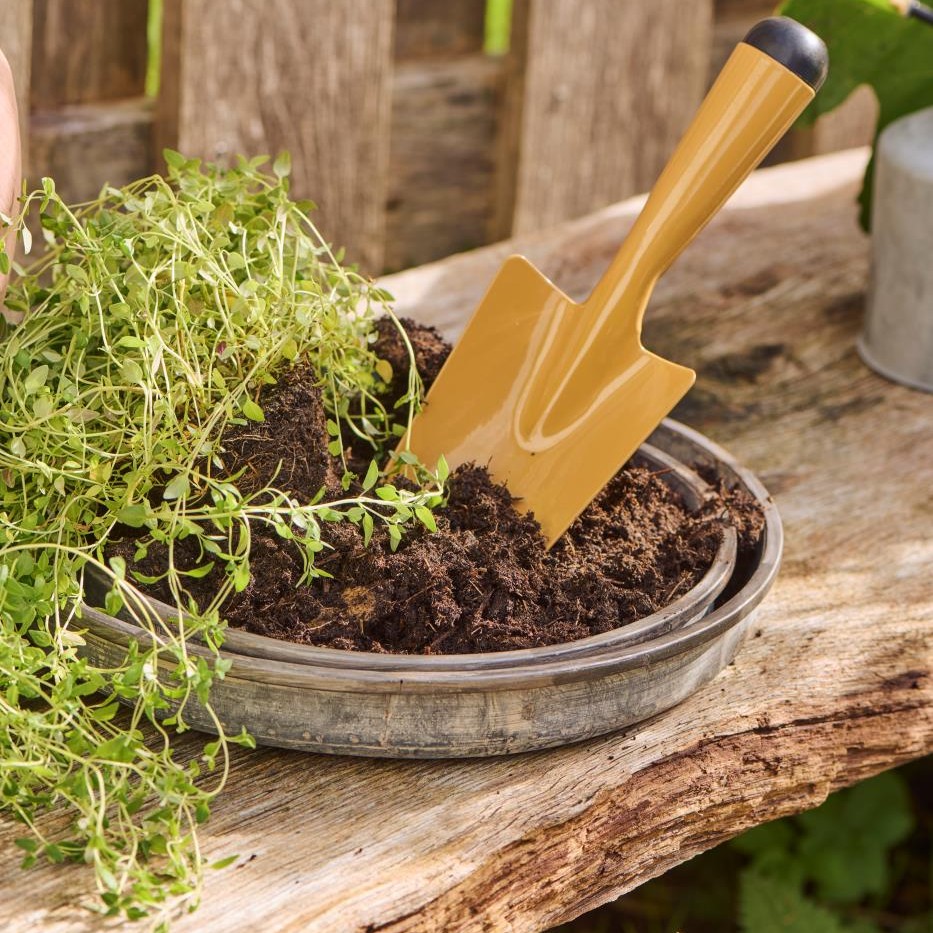 2 große Kerzentabletts mit Kante, Metall