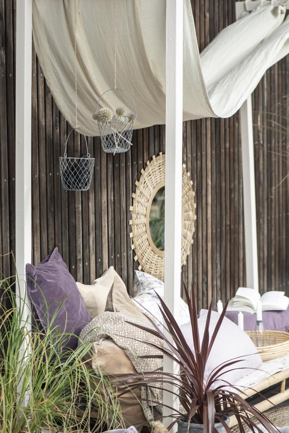 Trend147_57053-18_6230-06_6229-67_6680-30_trend01