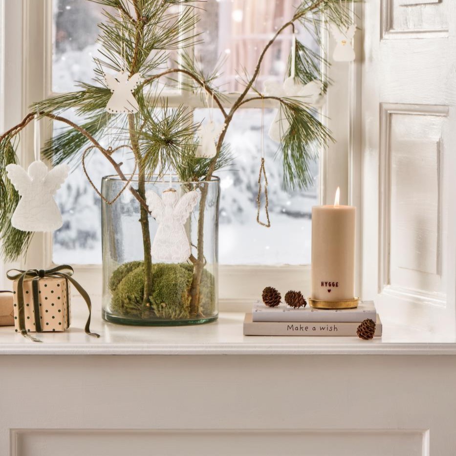 Stumpenkerze Graunatur mit Druck "Hygge"