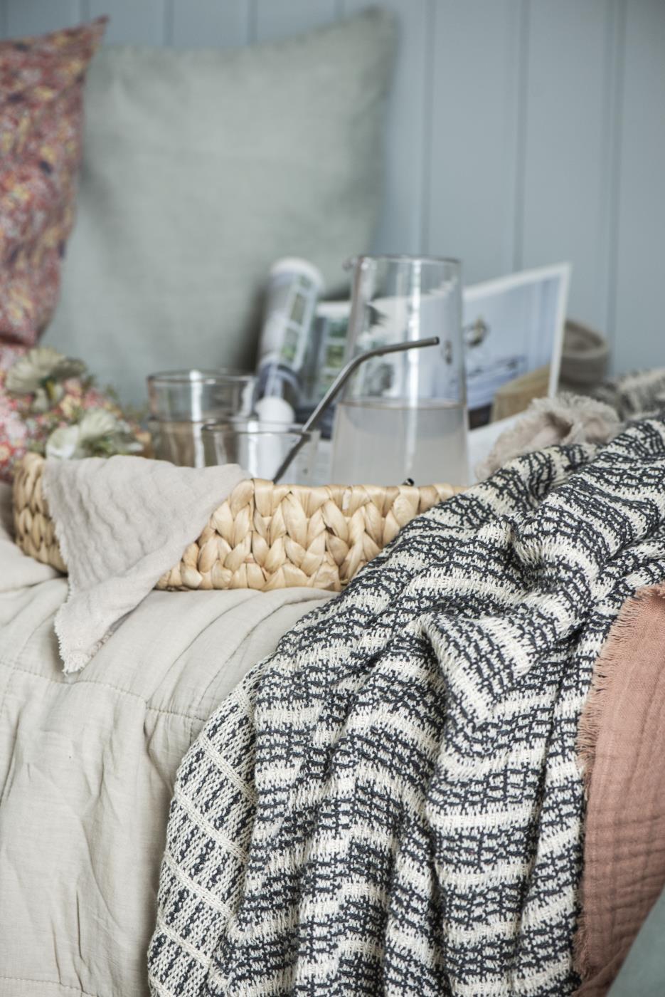 Trend083_6513-16_30997-67_6208-44_6867-35_0669-00_trend01